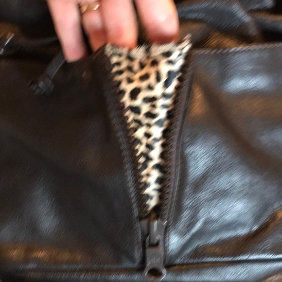 Quality Leather Backpack (Brown) - Picture 4 of 7